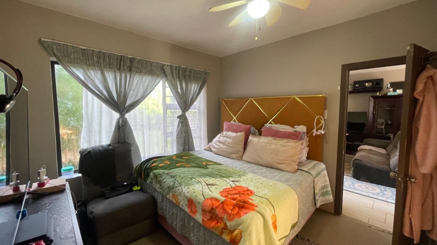4 Bedroom Property for Sale in Blue Bend Eastern Cape